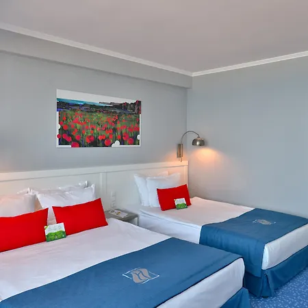 International Casino & Tower Aranyhomok