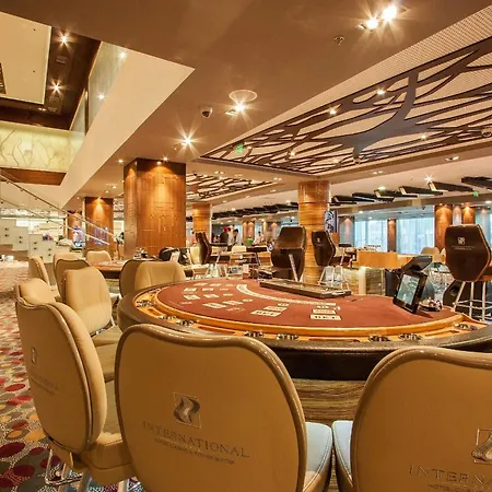 Szálloda International Casino & Tower