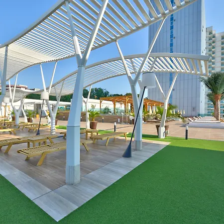 Szálloda International Casino & Tower