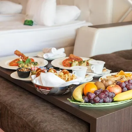 Hotell International Casino & Tower 5*