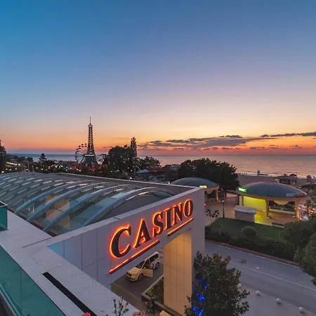 Szálloda International Casino & Tower