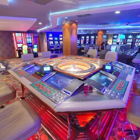 International Casino & Tower Aranyhomok