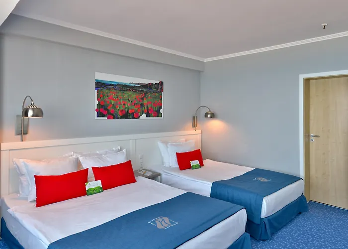 International Casino & Tower ゴールデンサンド