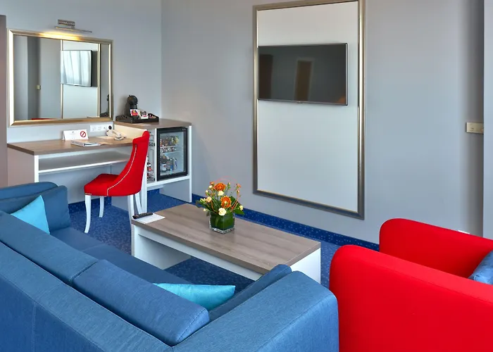 ホテル International Casino & Tower 5*