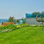 Otel International Casino & Tower