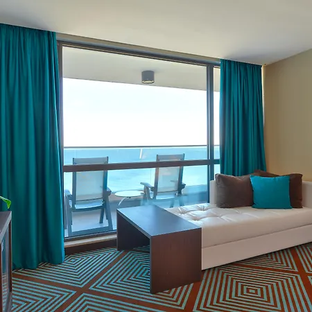 International Casino & Tower 5*