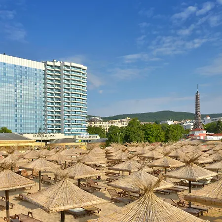International Casino & Tower Otel