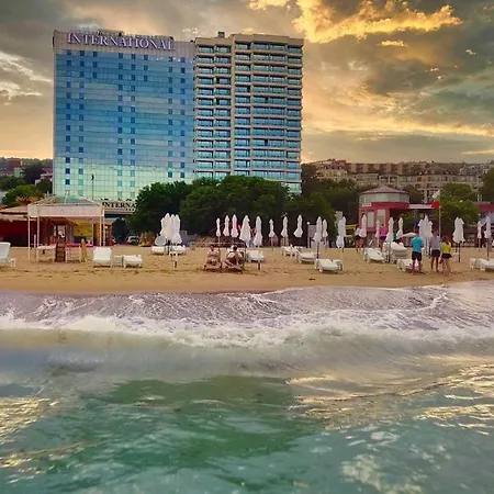 International Casino & Tower 5* Златни пясъци