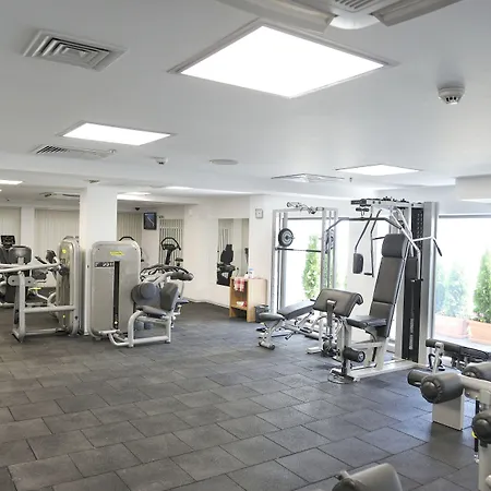 Ξενοδοχείο International Casino & Tower 5*