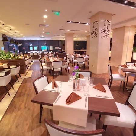 International Casino & Tower Хотел