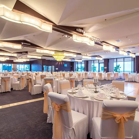 Ξενοδοχείο International Casino & Tower