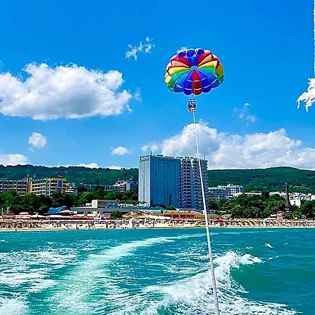 International Casino & Tower Nisipurile de Aur