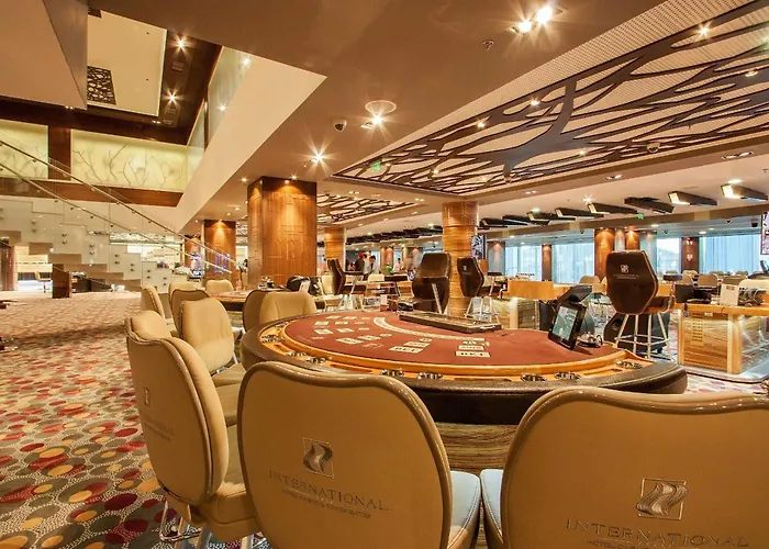 מלון International Casino & Tower