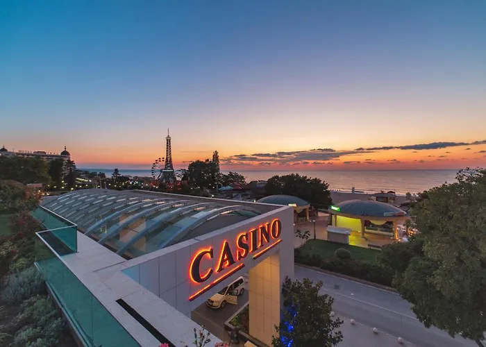 Hotel International Casino & Tower