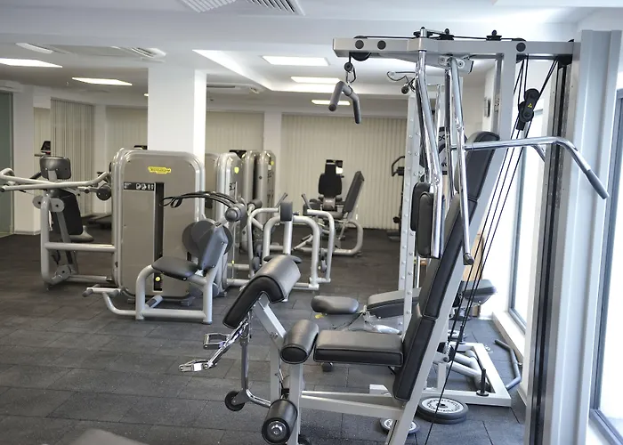 International Casino & Tower גולדן סנדס