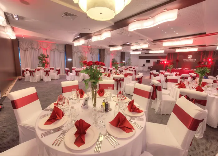 Hotel International Casino & Tower 5*